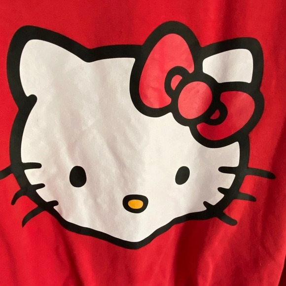 HELLO KITTY by Samrio Official Red sweatshirt Sz Medium BioWorld Crewneck - Picture 1 of 8